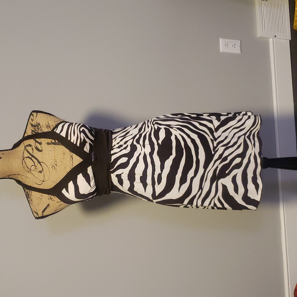 Like New Iz Byer Callifornia Dark brown & white zebra Halter Sundress size S/M
